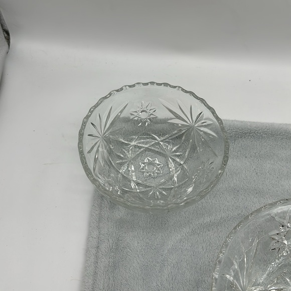 Anchor Hocking Vintage Heavy Cut Pressed Glass Candy Dish Bundle of (Two) - Picture 3 of 8